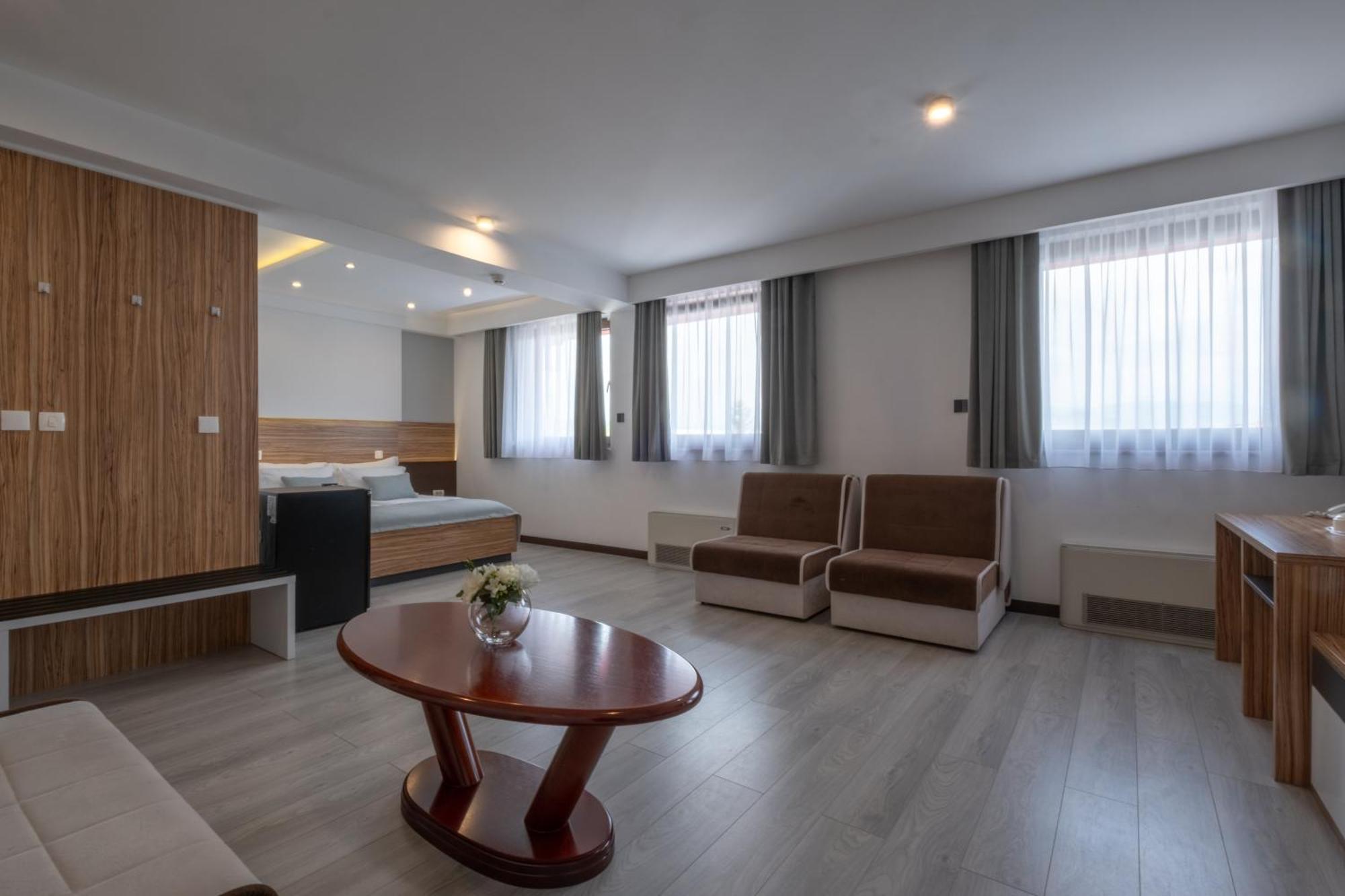 Hotel Bosna 1 Ilidža Ngoại thất bức ảnh